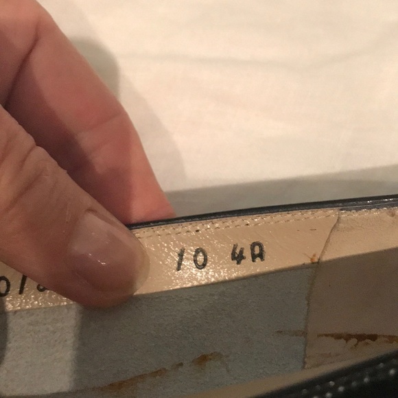 Salvador Ferragamo loafers in Black patent - Picture 6 of 7